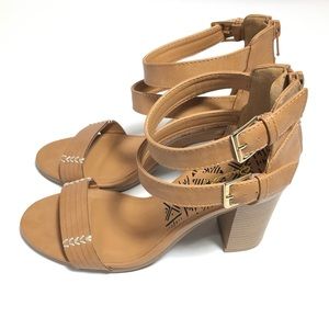 Qupid Strappy Tan Heel Sandals 7.5